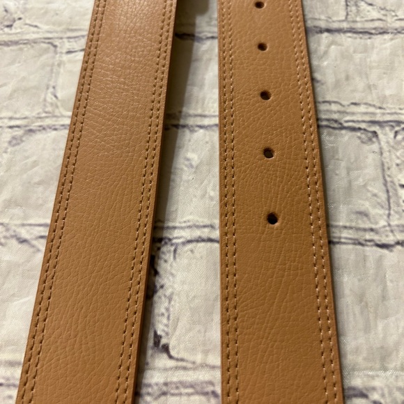 NINE WEST GENUINE LEATHER WOMENS TAN ROSE GOLD BELT SIZE MEDUIM - Picture 4 of 8